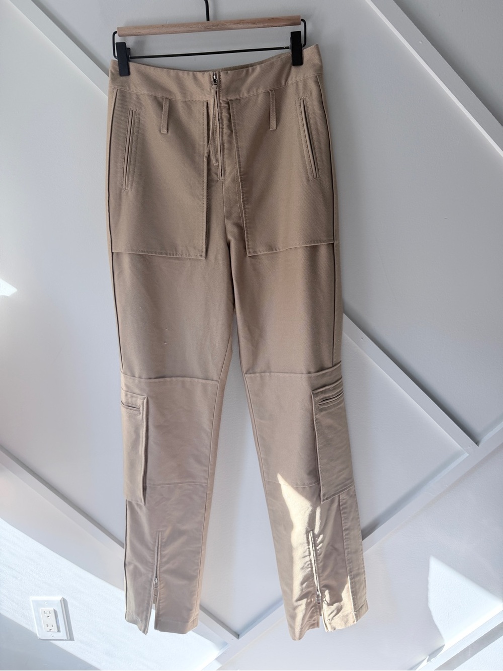 Opening Ceremony Utility Cargo Pants Size 0 Beige Tan Zip Detail